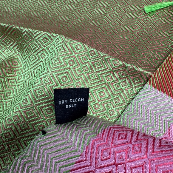 Unique Beautiful Lilac/Sage Silk Scarf - 80" x 24" - NEW in Bag. - Picture 3 of 9